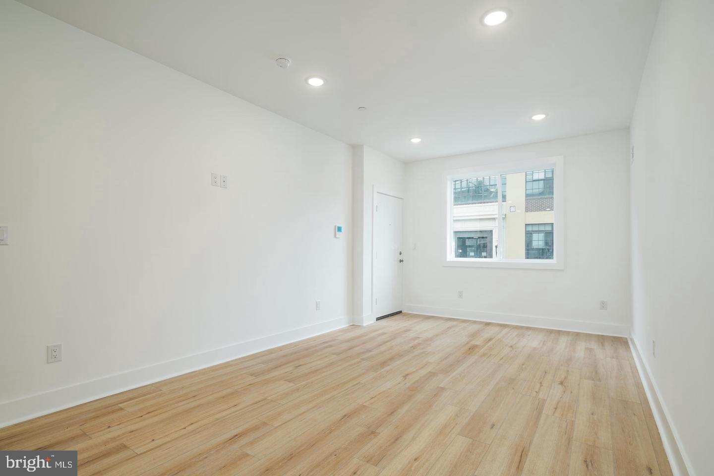 NORRIS SQUARE - Residential Lease