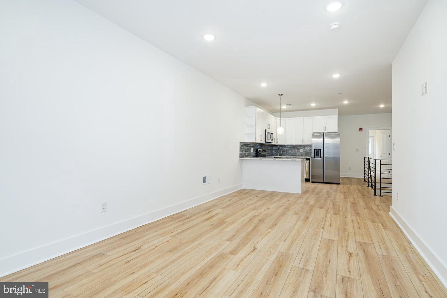 NORRIS SQUARE - Residential Lease