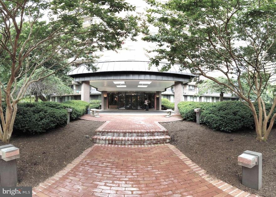 Welcome to Unit 216 at Port Royal Condominiums in Old Town Alexandria. This cozy studio apartment offers a bright and open living space, a functional kitchen, and a modern bathroom. The building features a rooftop terrace with beautiful views of the Potomac River, a laundry room, and plenty of surface parking. 

You'll love the convenience of living just a short walk from Trader Joe's and Harris Teeter. The lively Old Town area is packed with great restaurants and shops, and you're close to the Braddock Road Metro station, making it easy to get around.