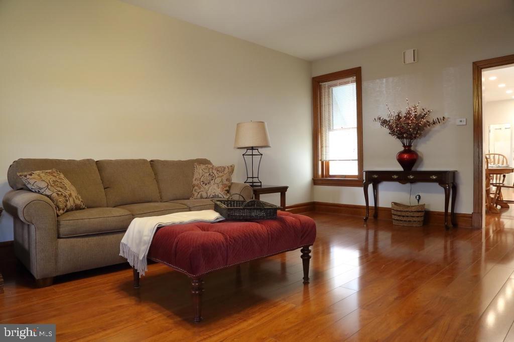 LANCASTER - Residential