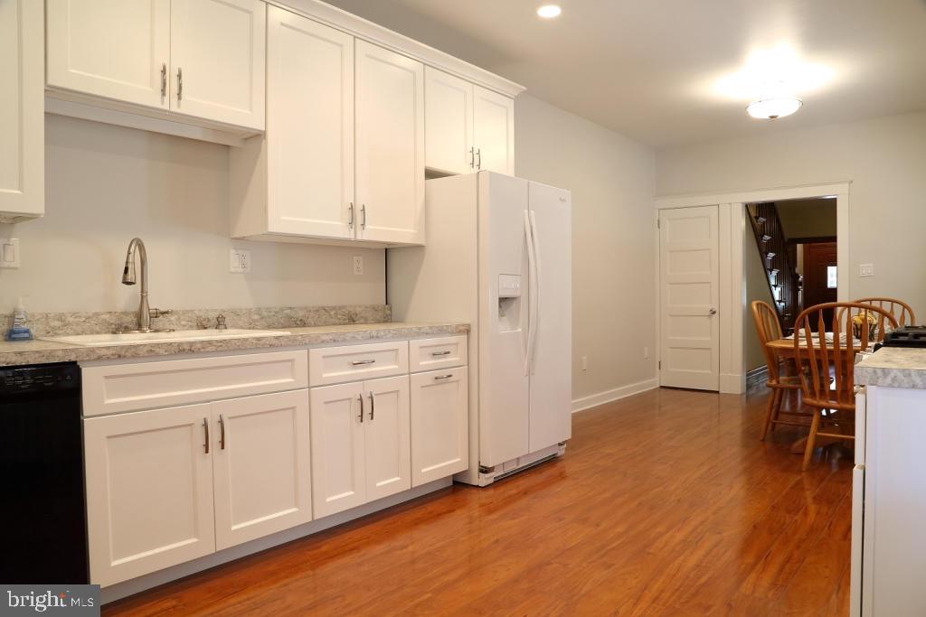 LANCASTER - Residential