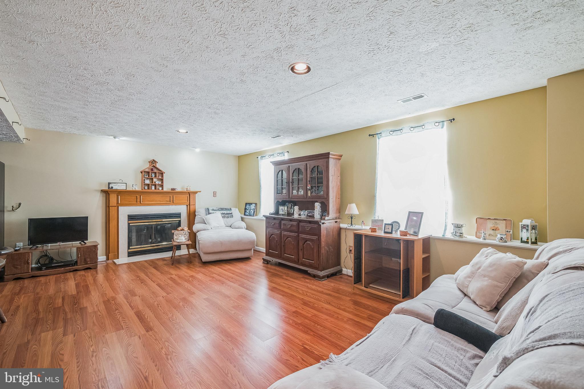 PARKVIEW MEADOWS - Residential