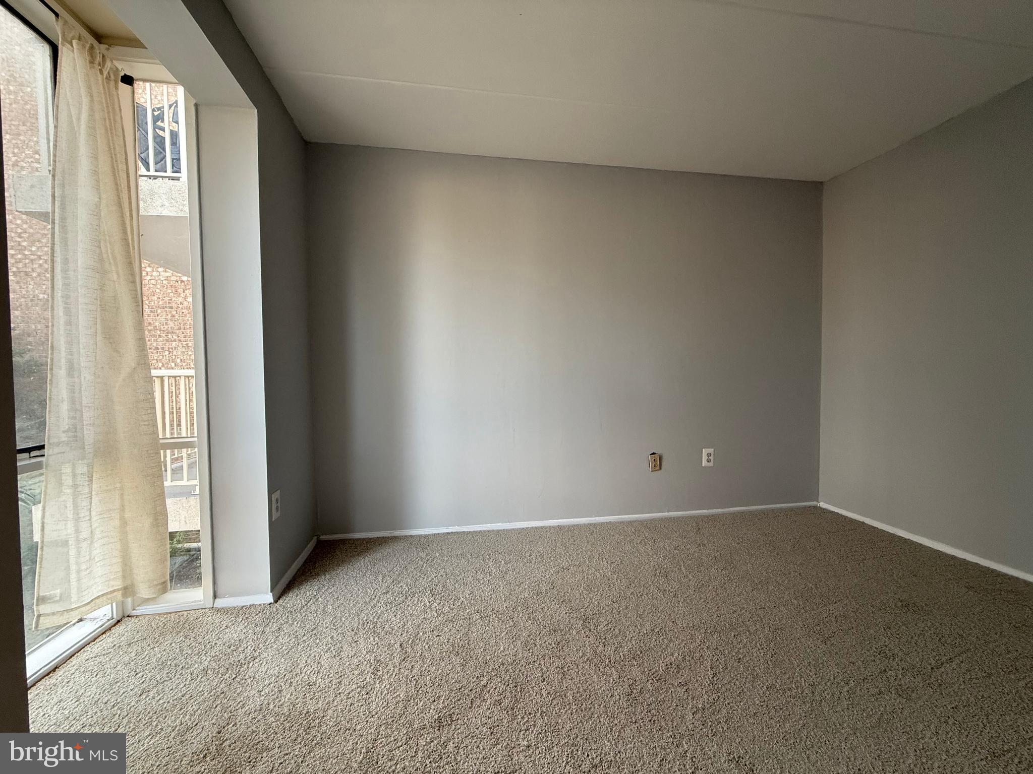 HUNTINGTON CLUB - Residential Lease