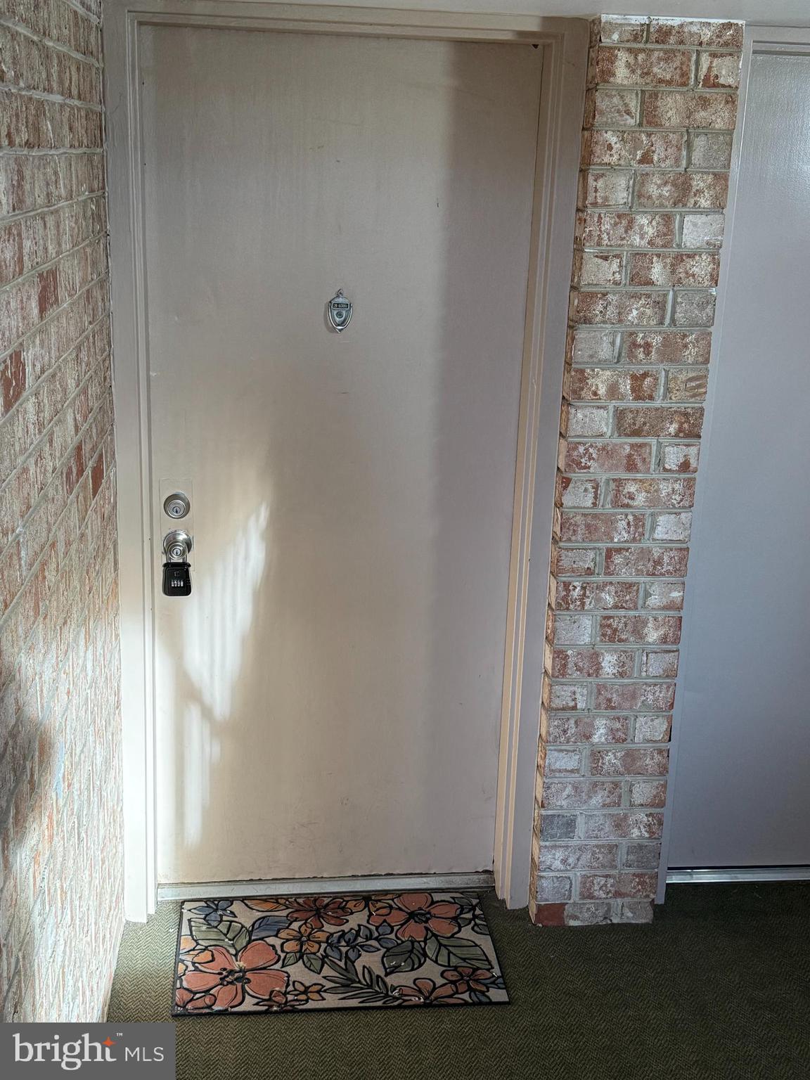 HUNTINGTON CLUB - Residential Lease