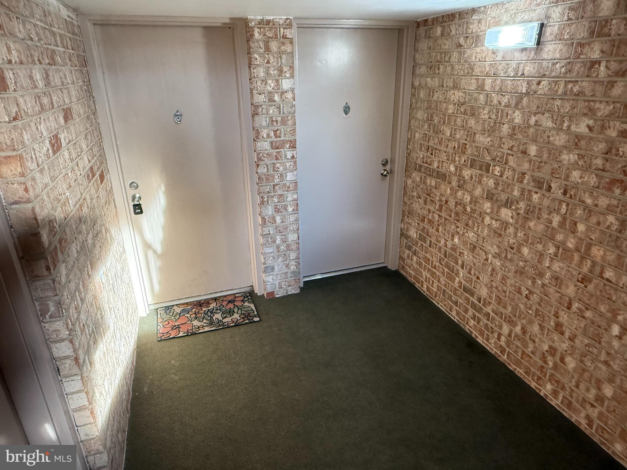 HUNTINGTON CLUB - Residential Lease