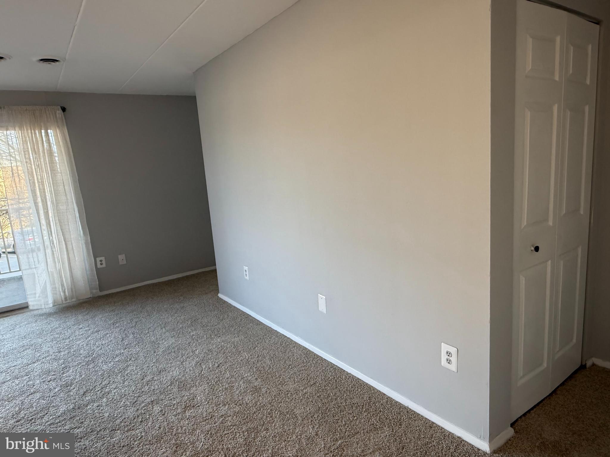 HUNTINGTON CLUB - Residential Lease