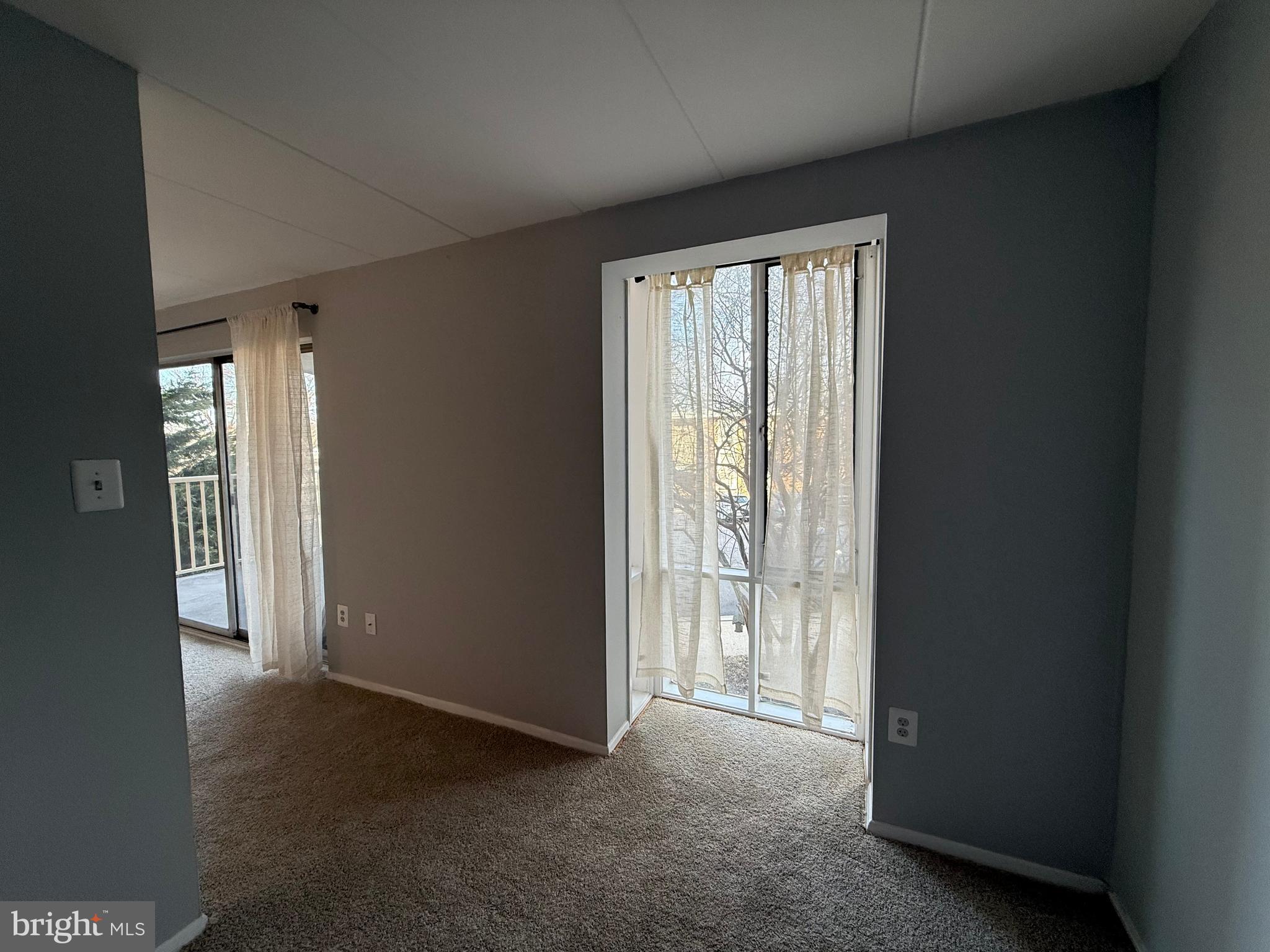 HUNTINGTON CLUB - Residential Lease