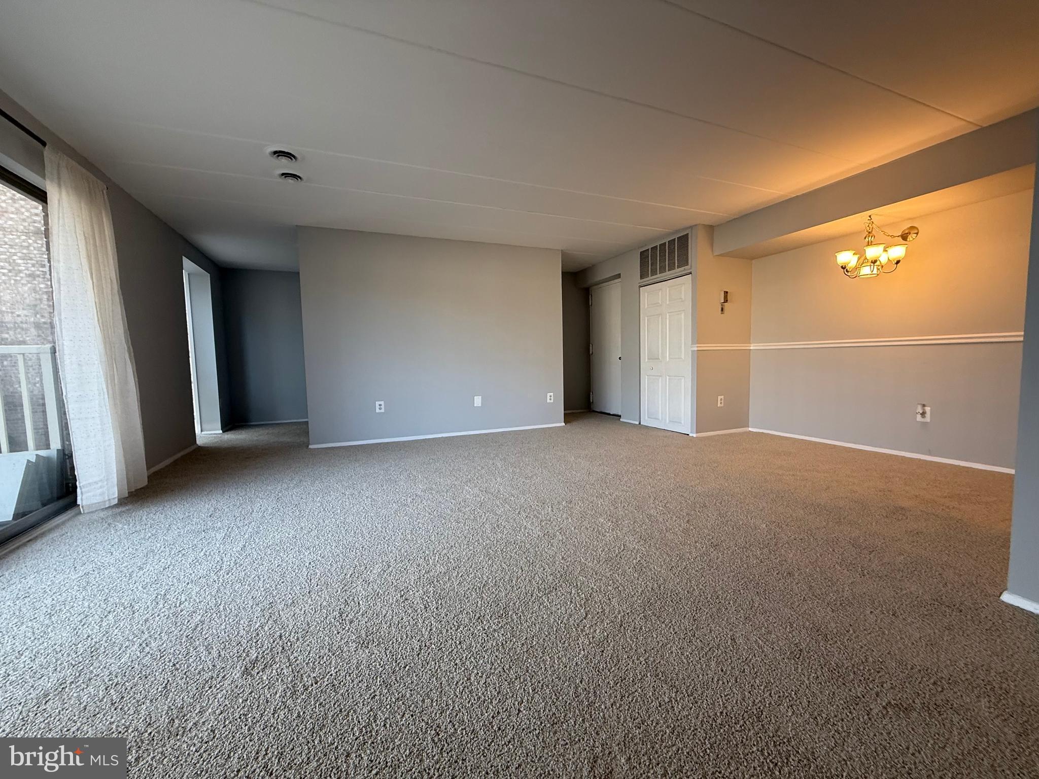 HUNTINGTON CLUB - Residential Lease