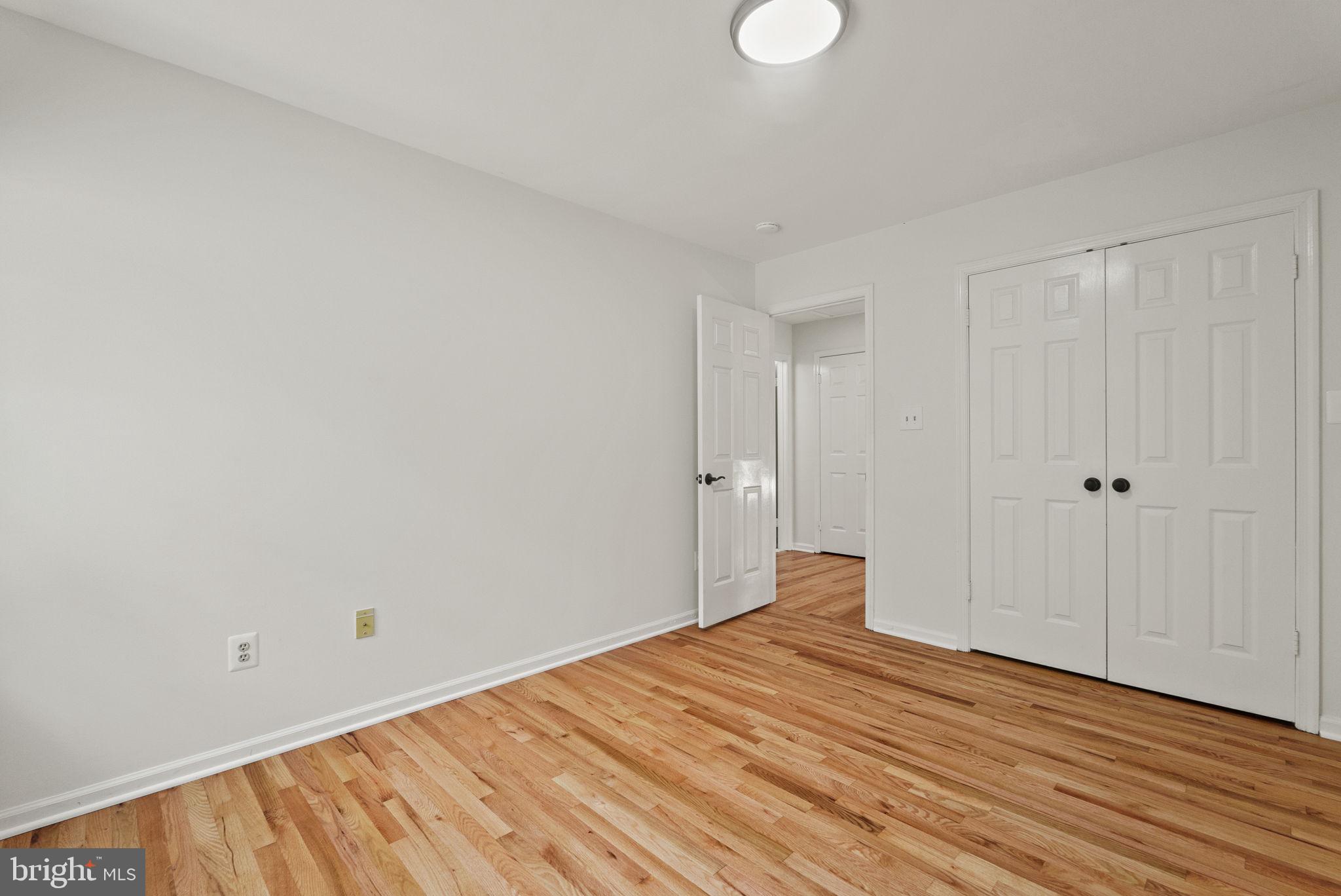 LANGLEY OAKS - Residential Lease