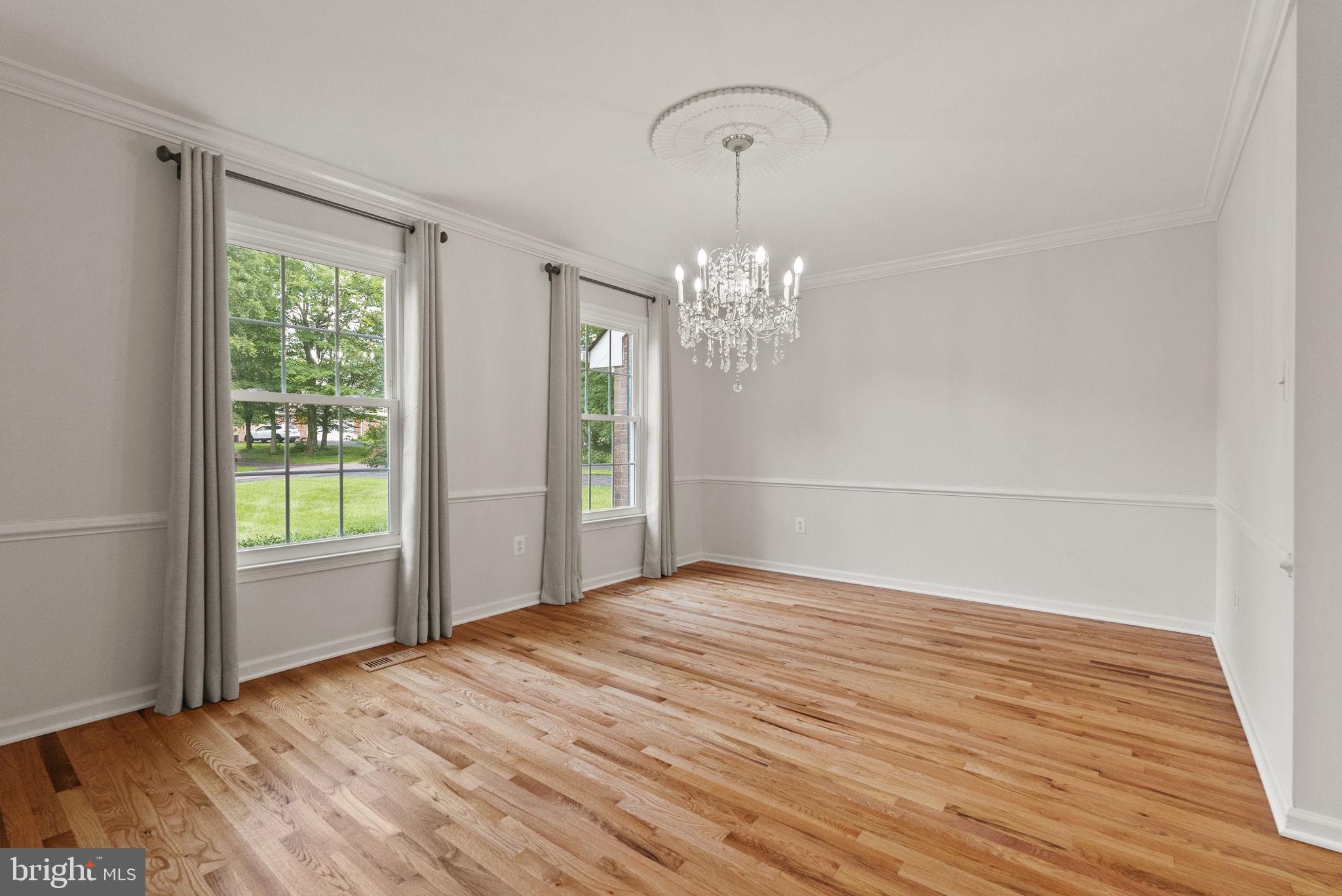 LANGLEY OAKS - Residential Lease