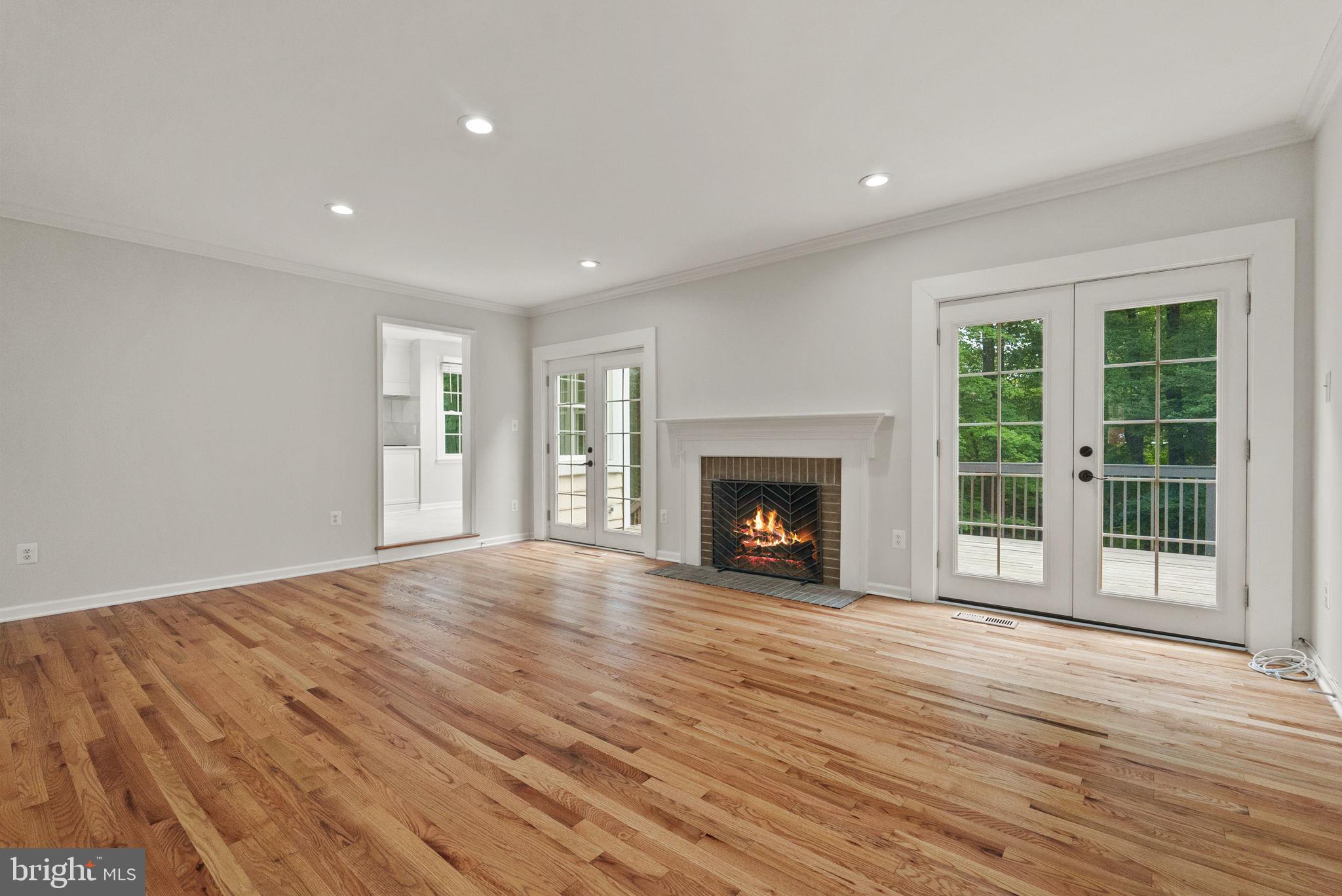 LANGLEY OAKS - Residential Lease