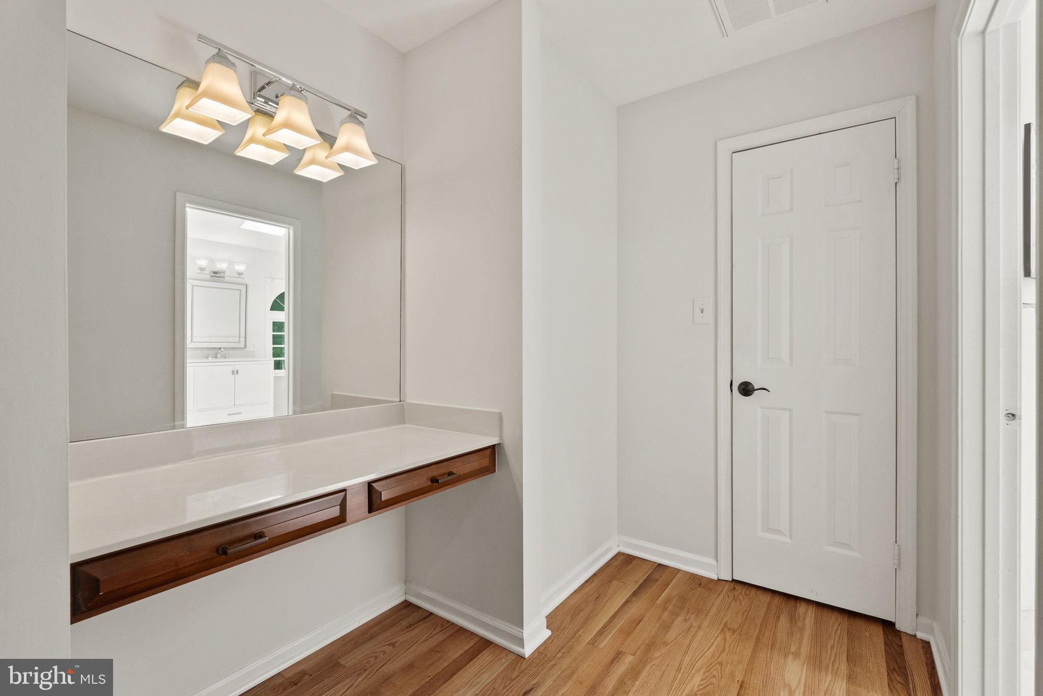 LANGLEY OAKS - Residential Lease