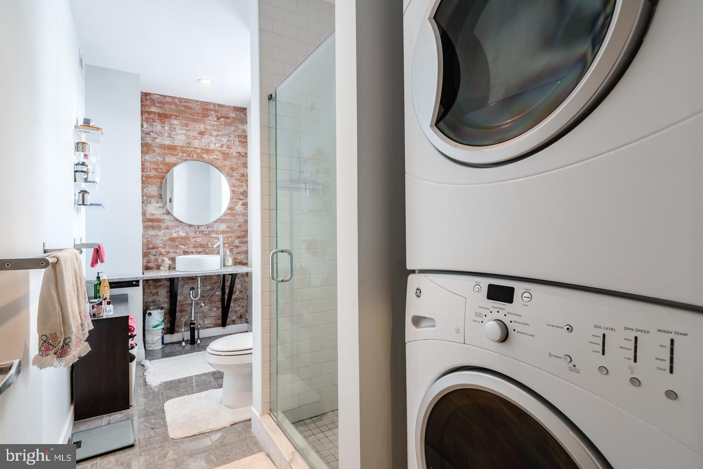 WASHINGTON SQ WEST - Residential Lease