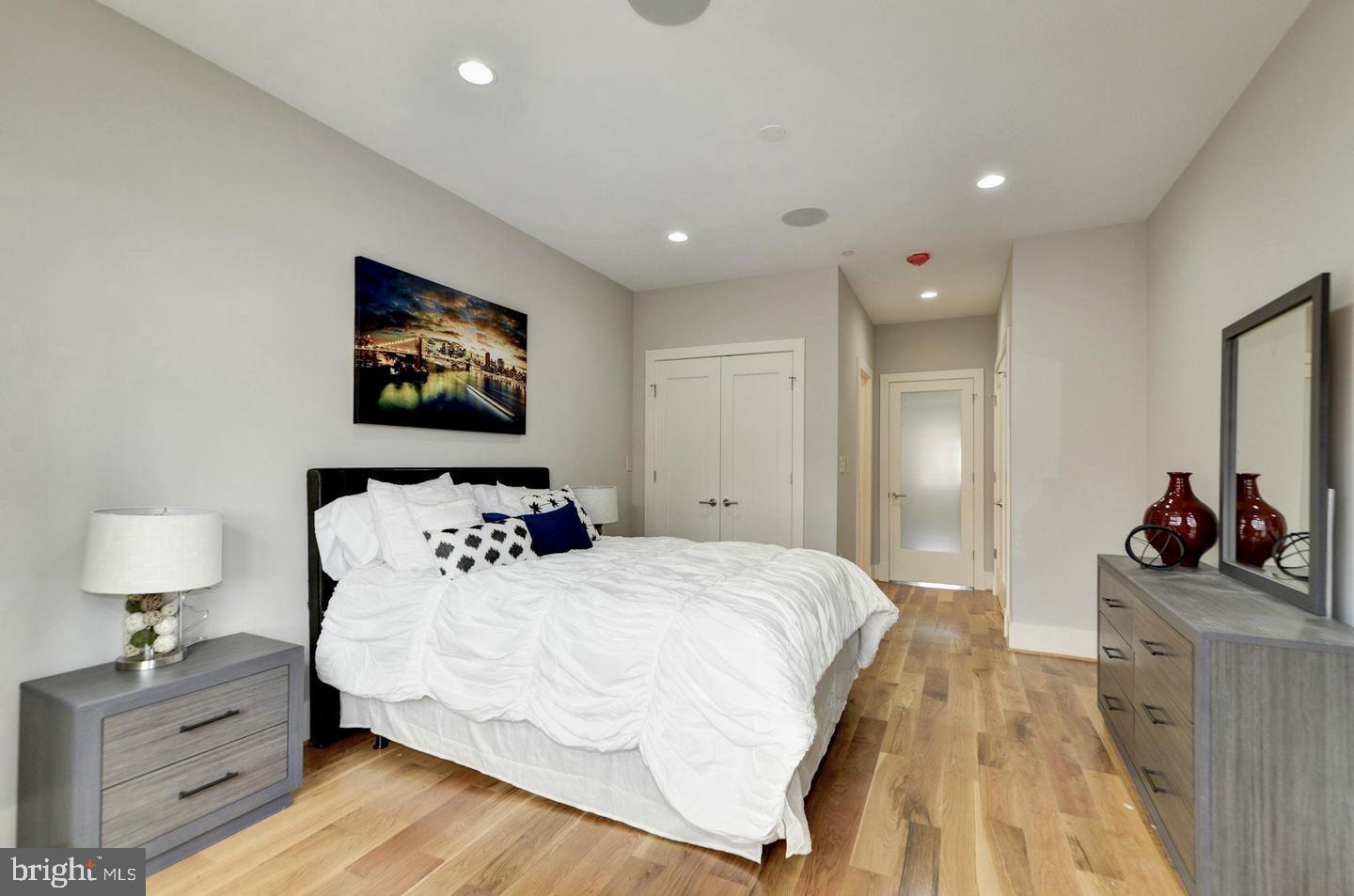 OLD CITY #1 - Residential Lease
