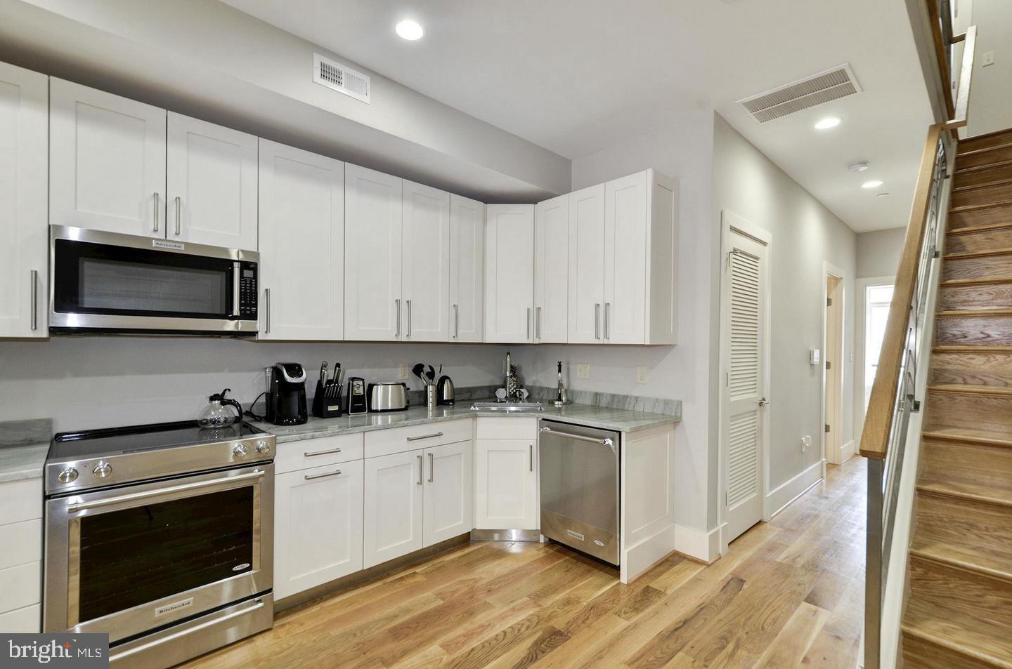 OLD CITY #1 - Residential Lease