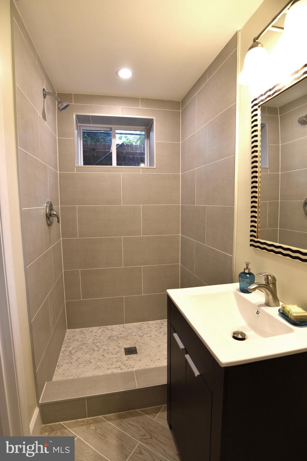 CHILLUM TERRACE - Residential