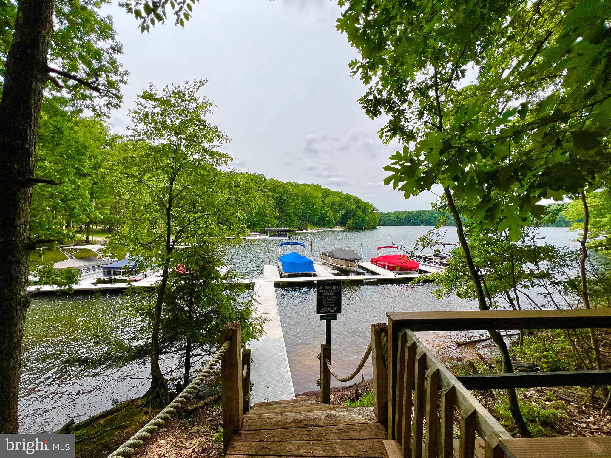 LAKE SHORE ESTATES - Residential