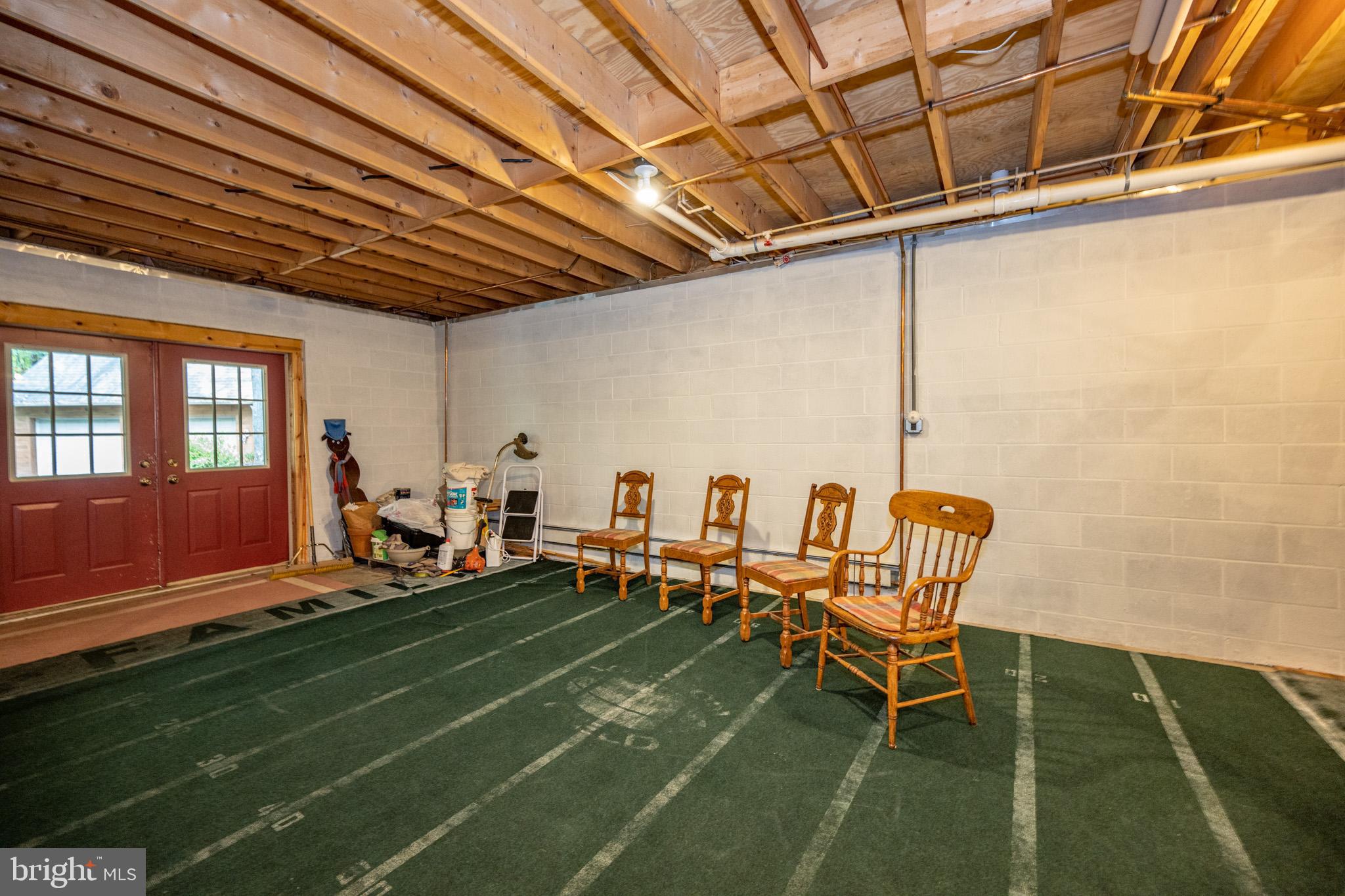 LAKE SHORE ESTATES - Residential