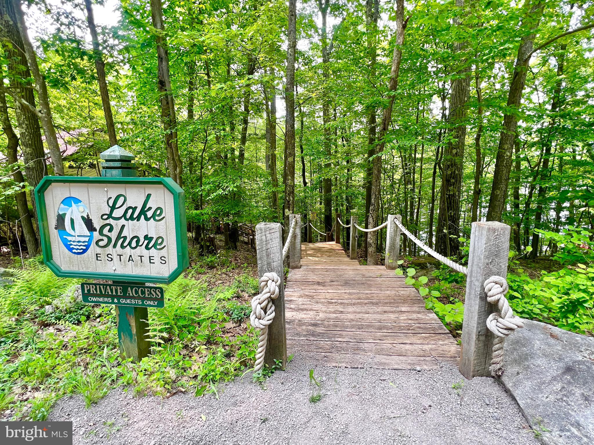 LAKE SHORE ESTATES - Residential