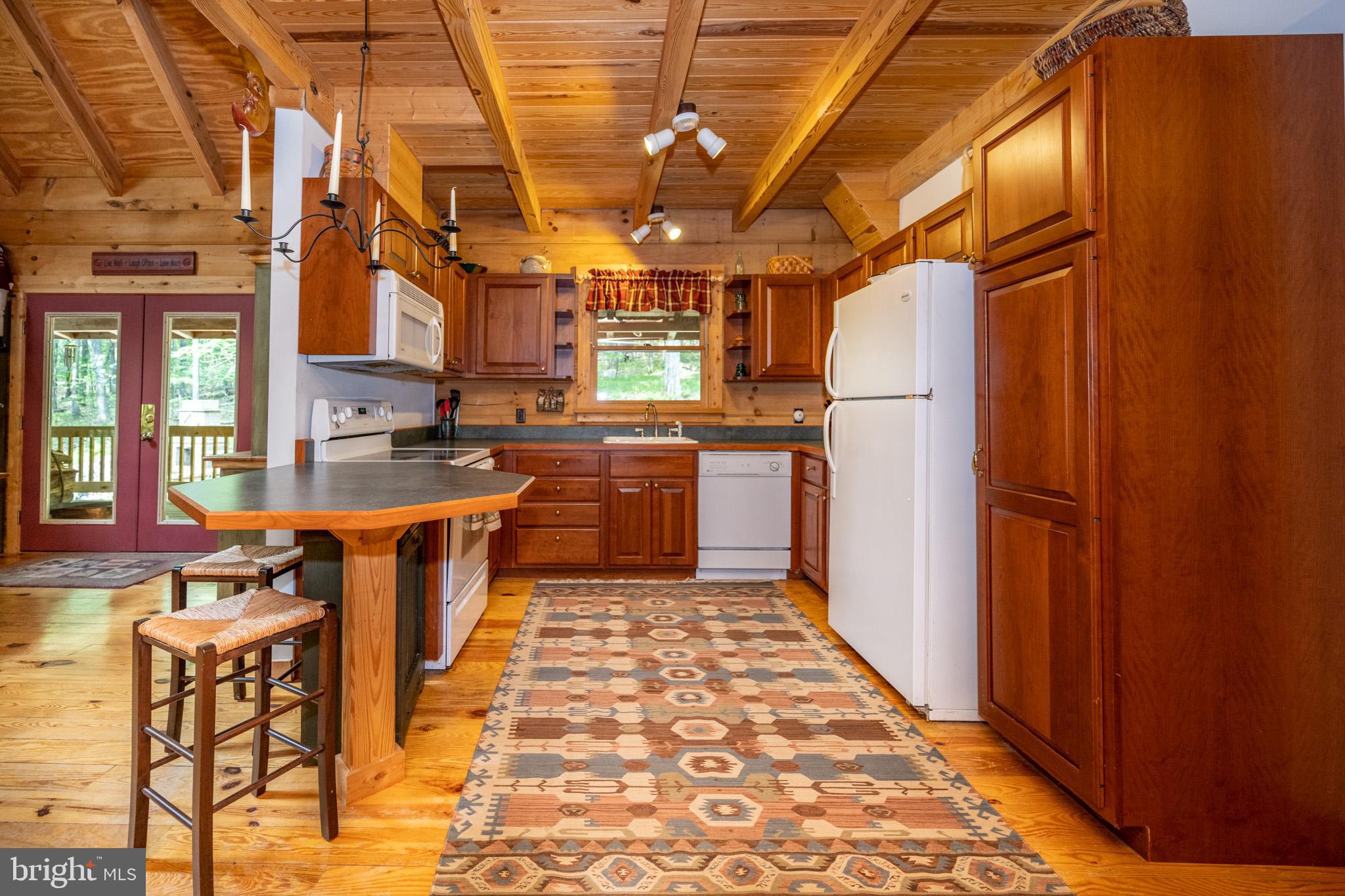 LAKE SHORE ESTATES - Residential