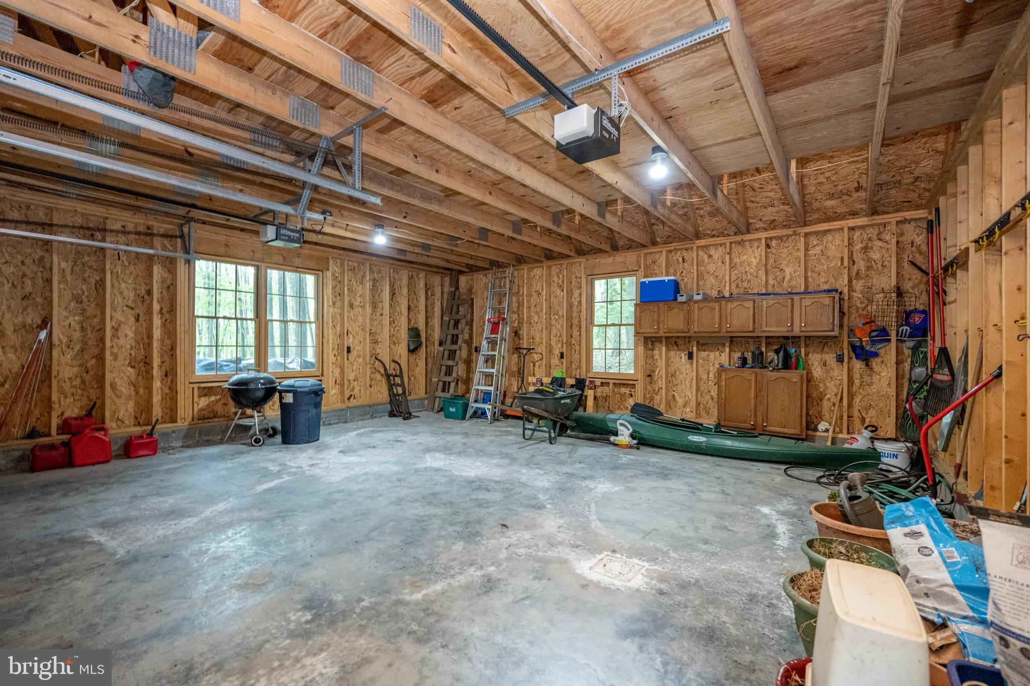 LAKE SHORE ESTATES - Residential