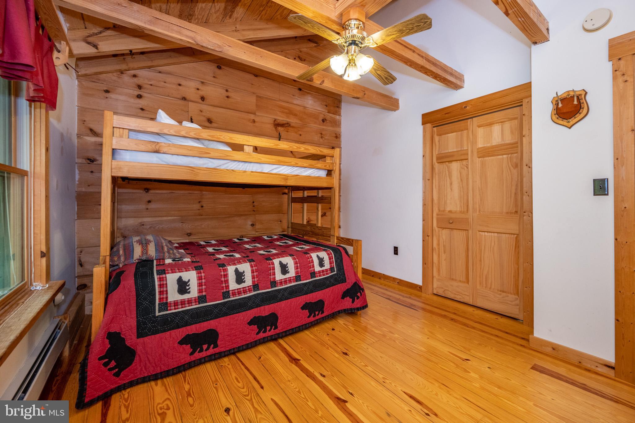 LAKE SHORE ESTATES - Residential