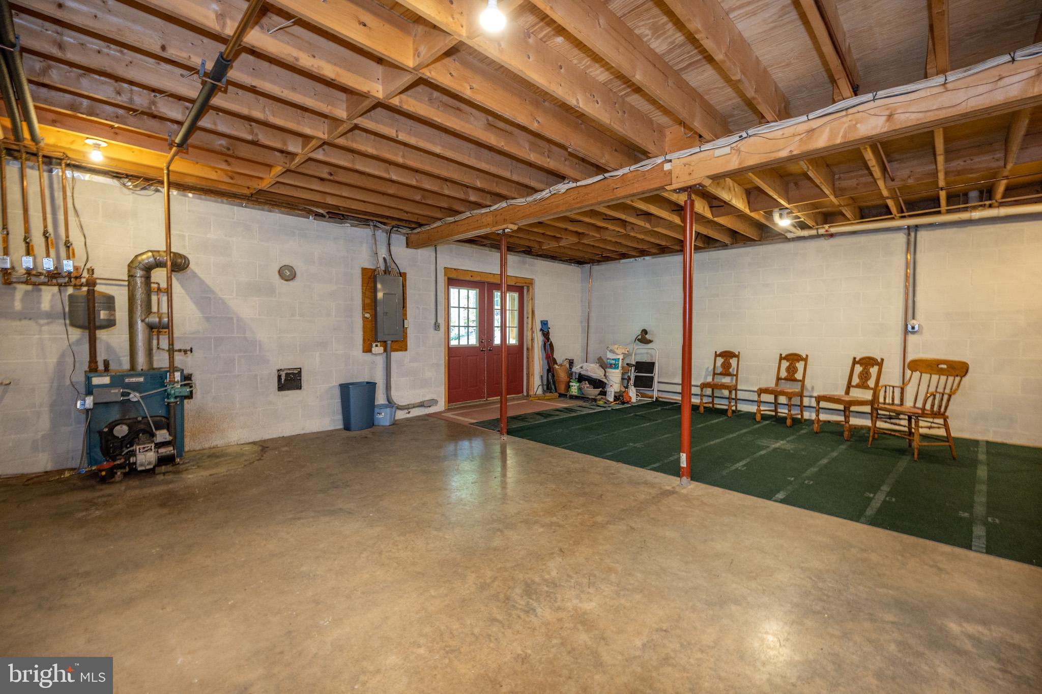 LAKE SHORE ESTATES - Residential