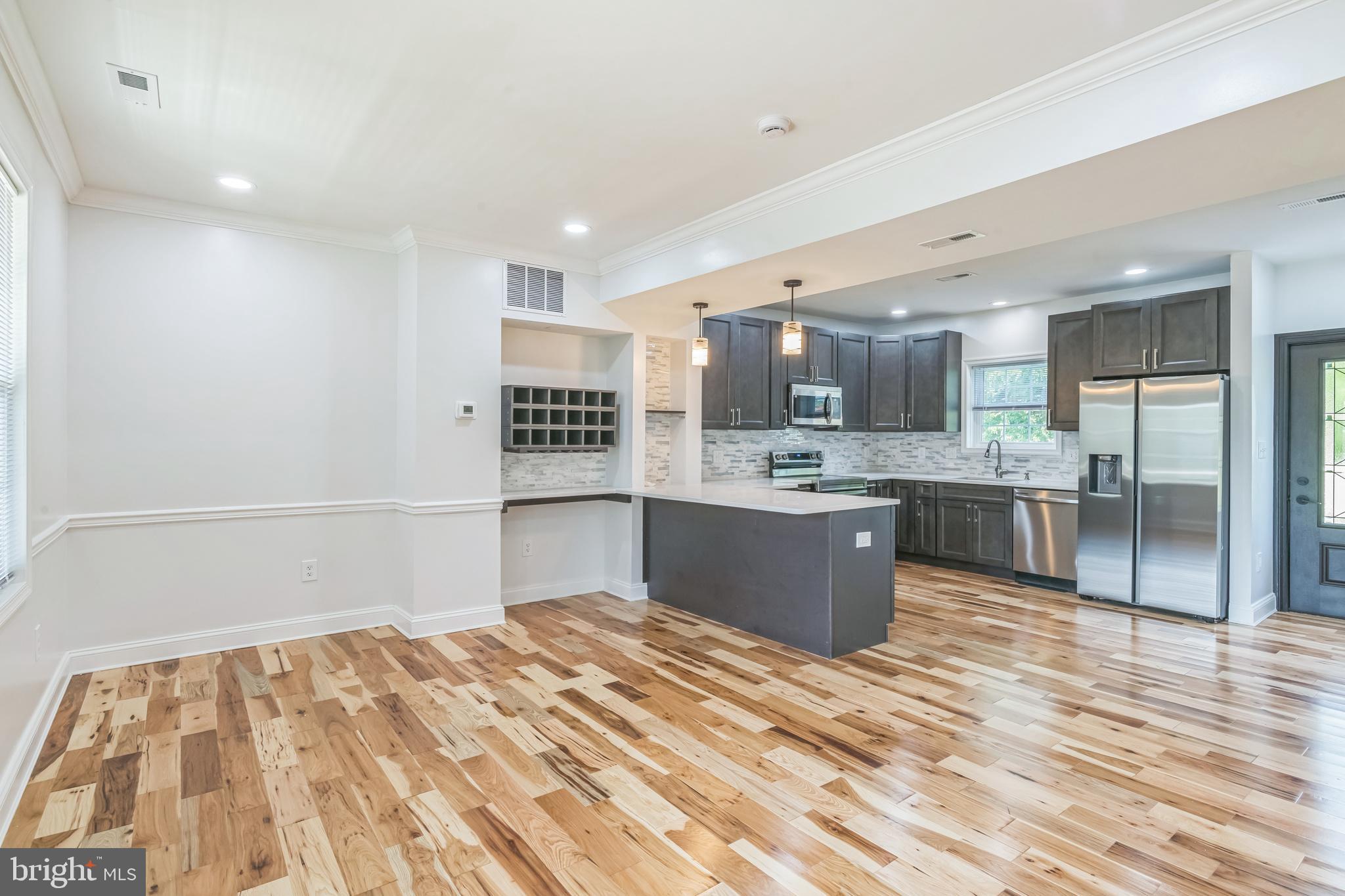 NEWTOWN HISTORIC DISTRIC - Residential