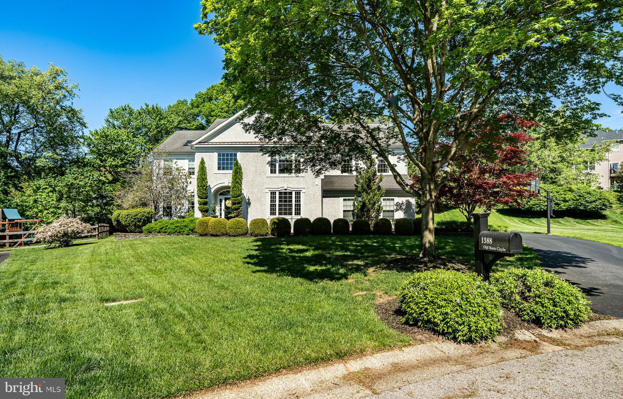 1388 OLD BARN CIRCLE