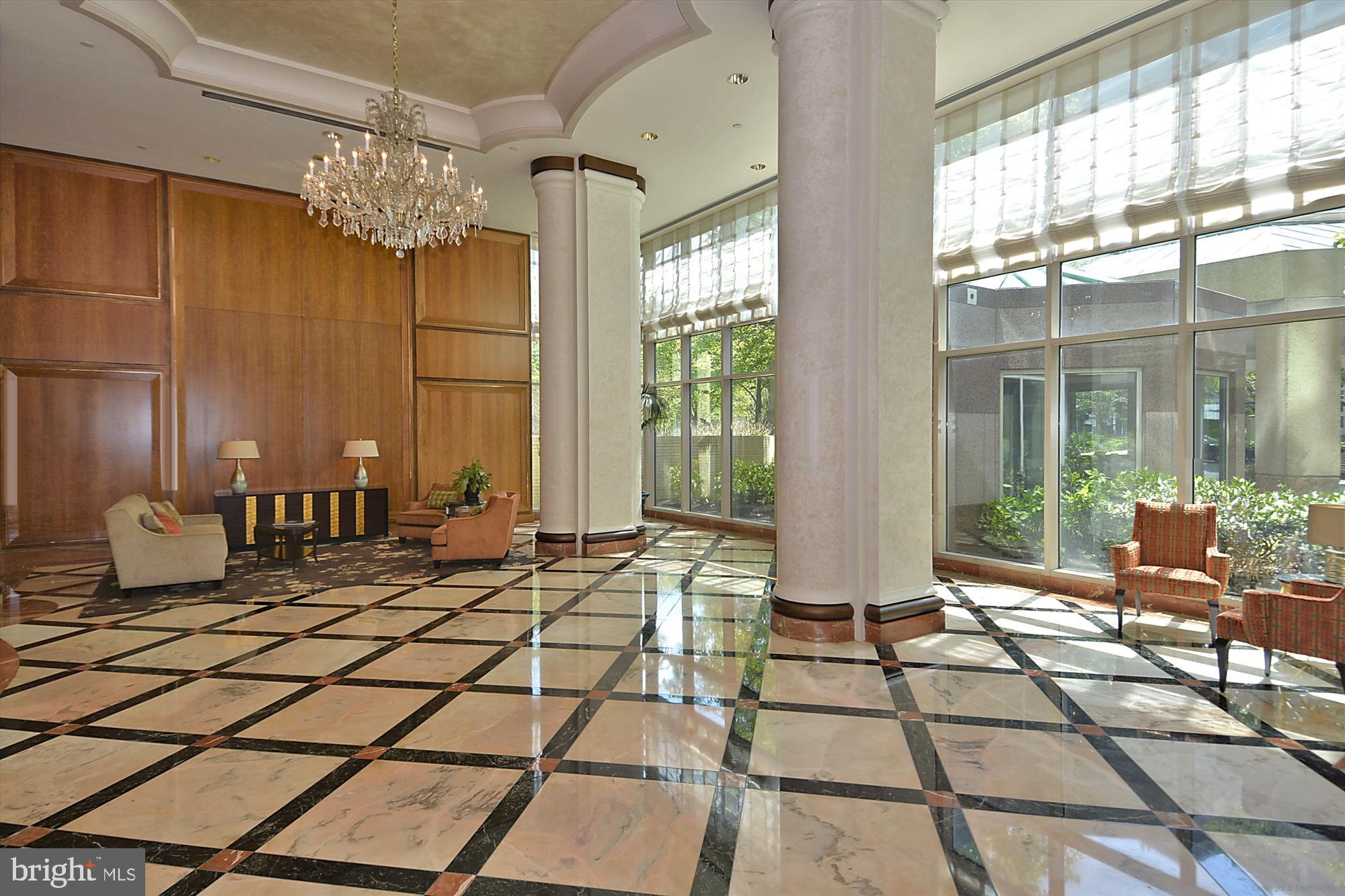 SOMERSET HOUSE - Residential