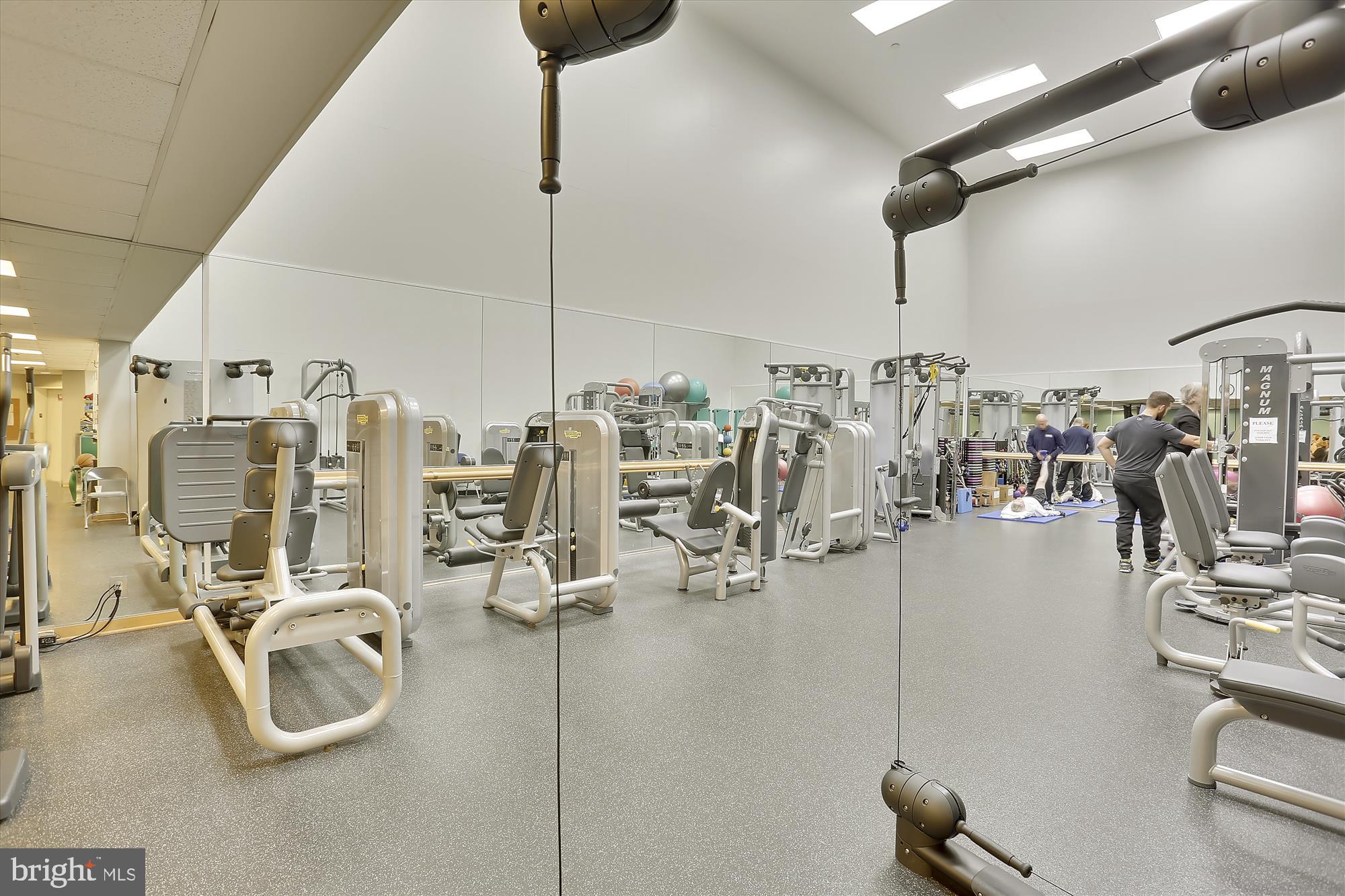 SOMERSET HOUSE - Residential