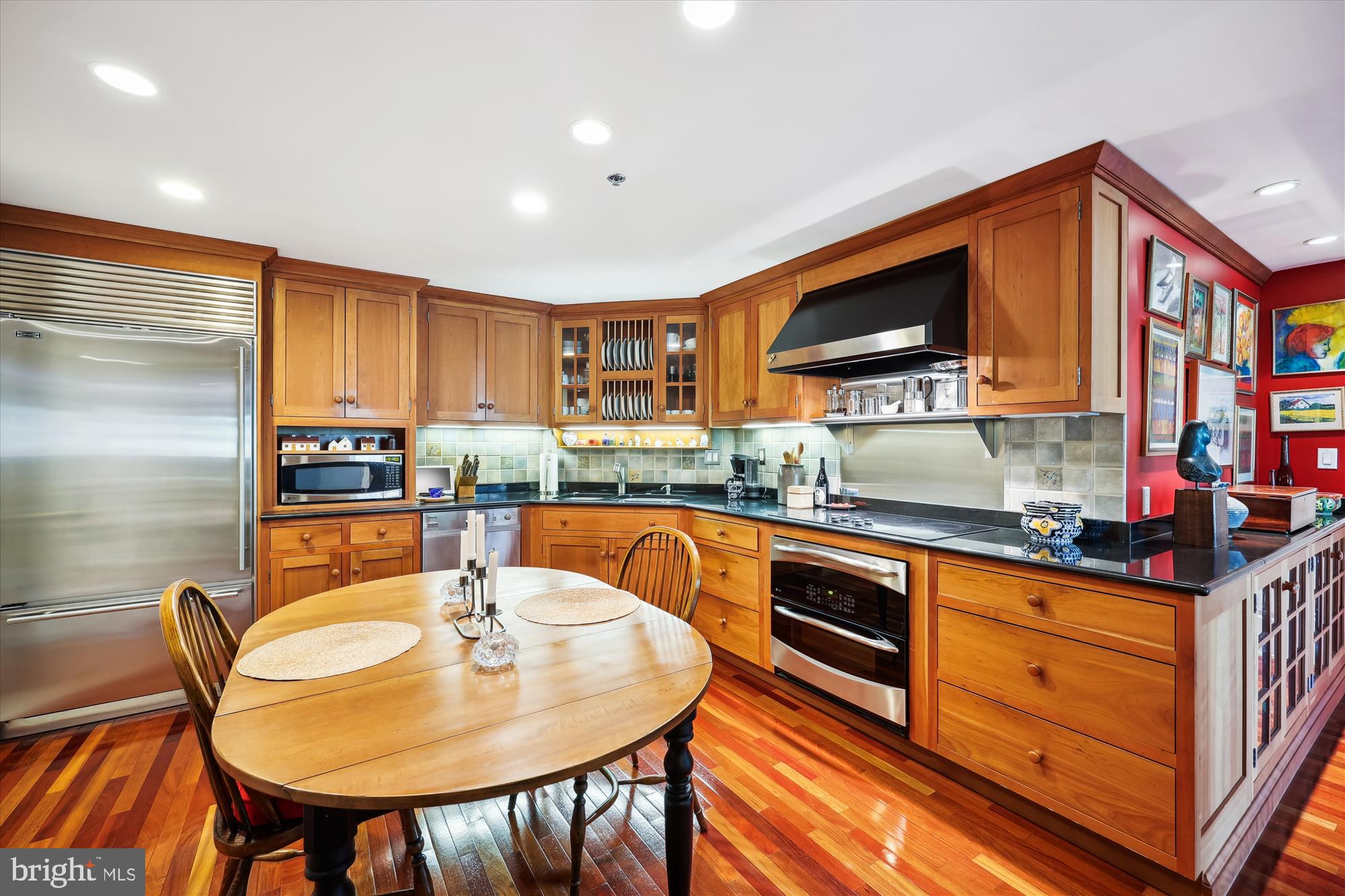 SOMERSET HOUSE - Residential