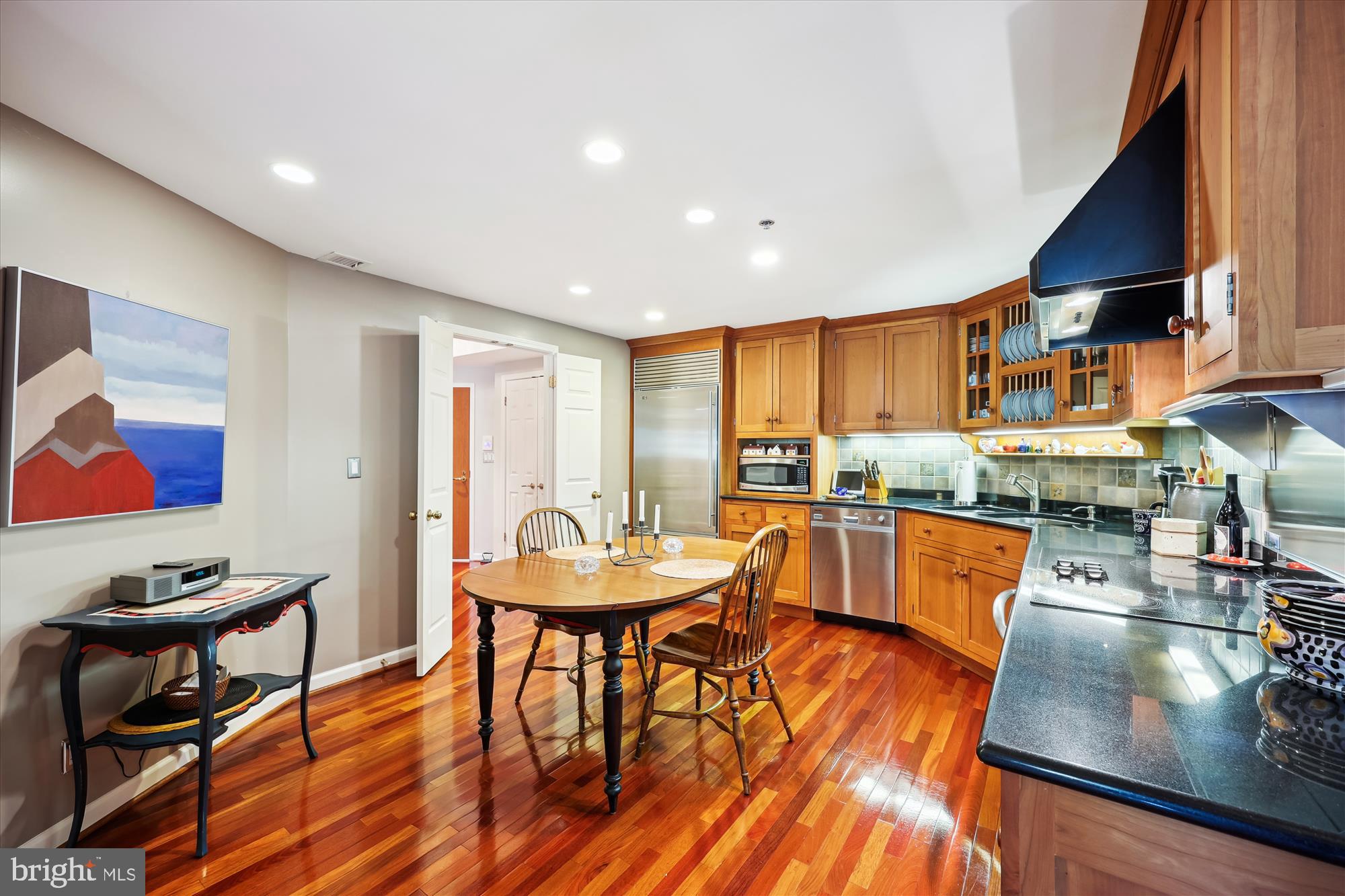 SOMERSET HOUSE - Residential