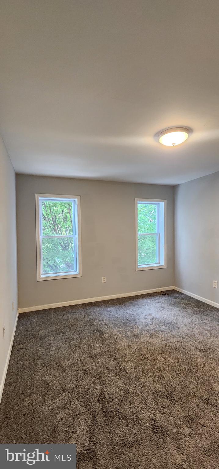 BROADWAY EAST - Residential Lease