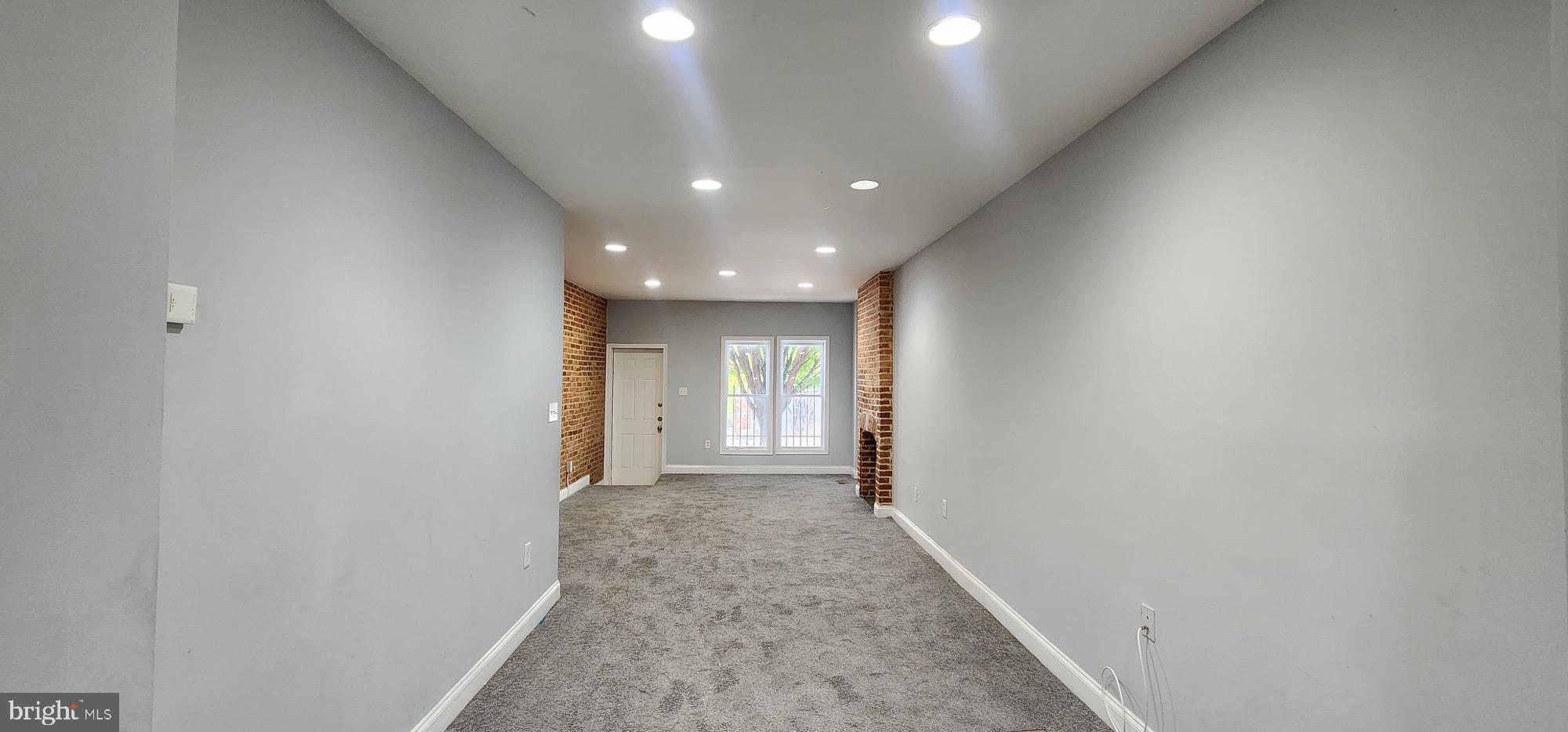 BROADWAY EAST - Residential Lease