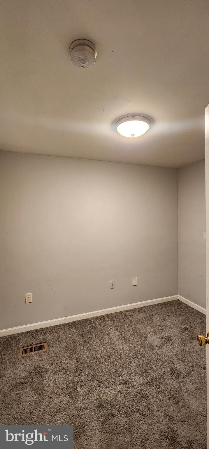 BROADWAY EAST - Residential Lease