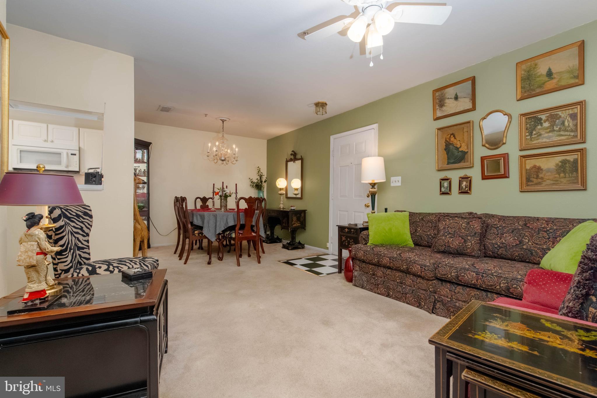 ENGLISH COUNTRY MANOR - Residential