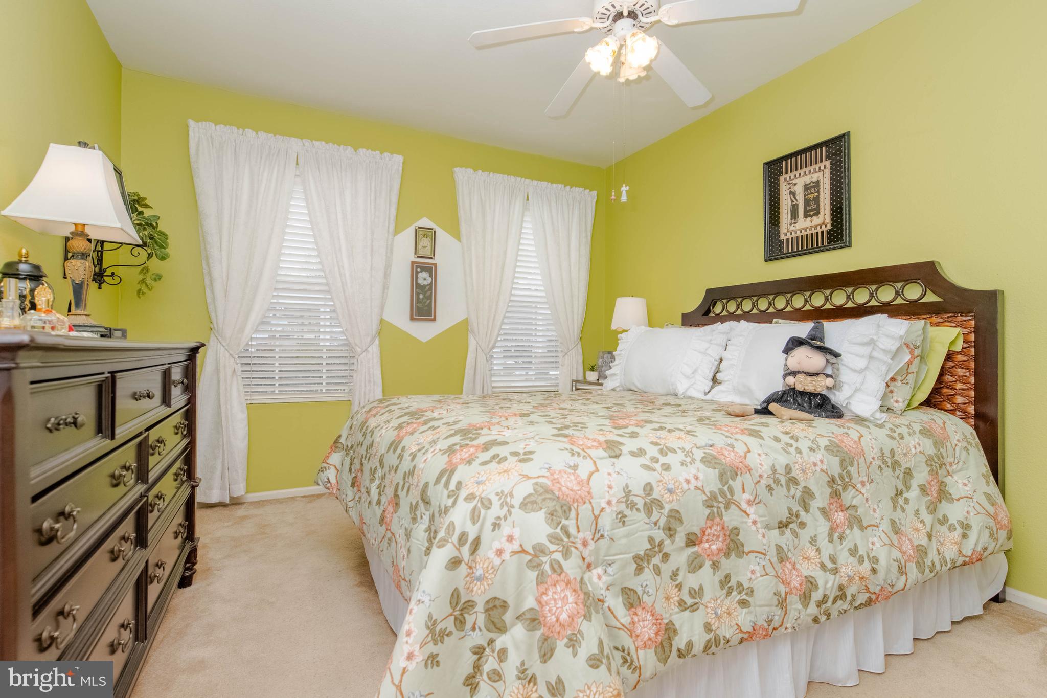 ENGLISH COUNTRY MANOR - Residential