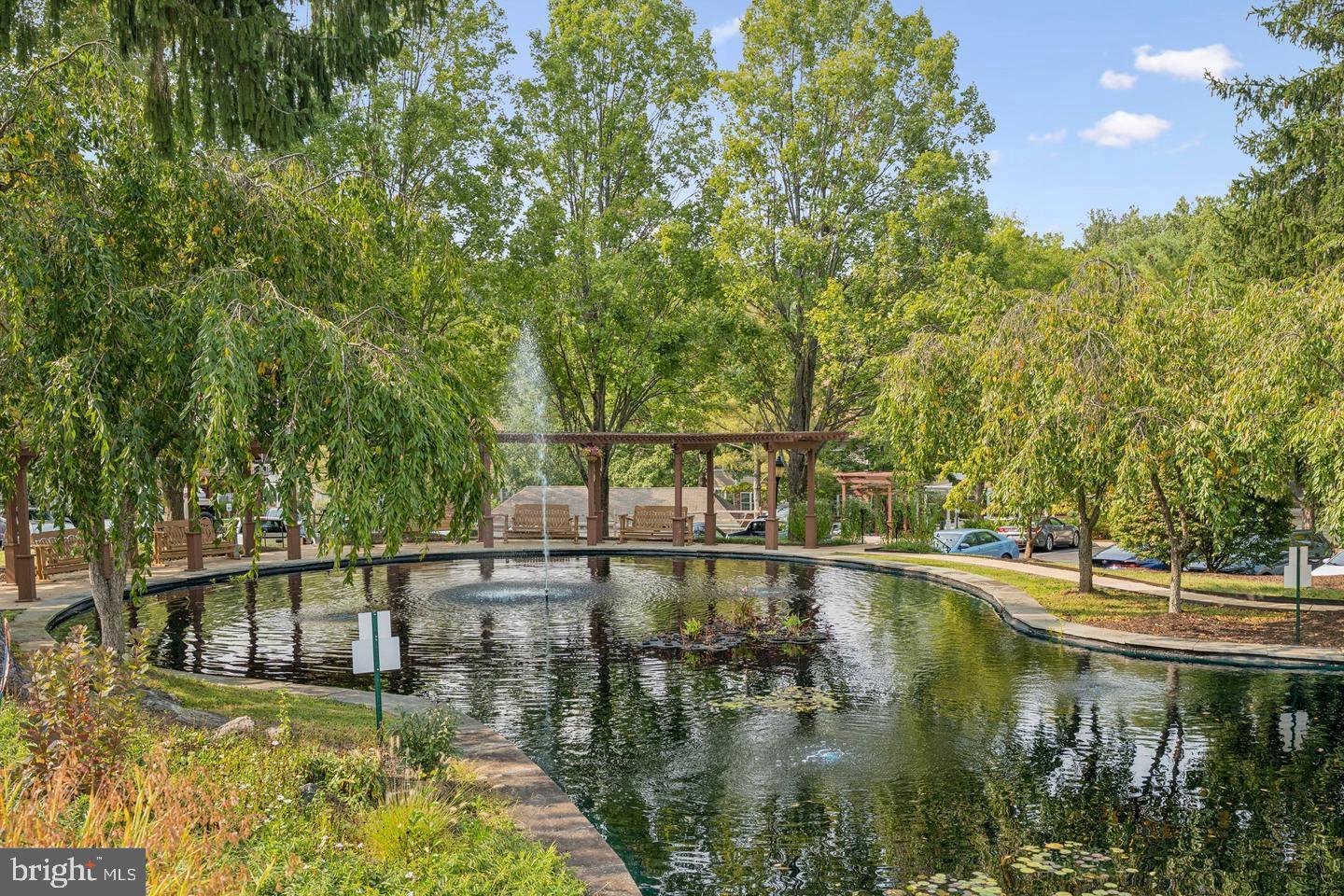 ENGLISH COUNTRY MANOR - Residential