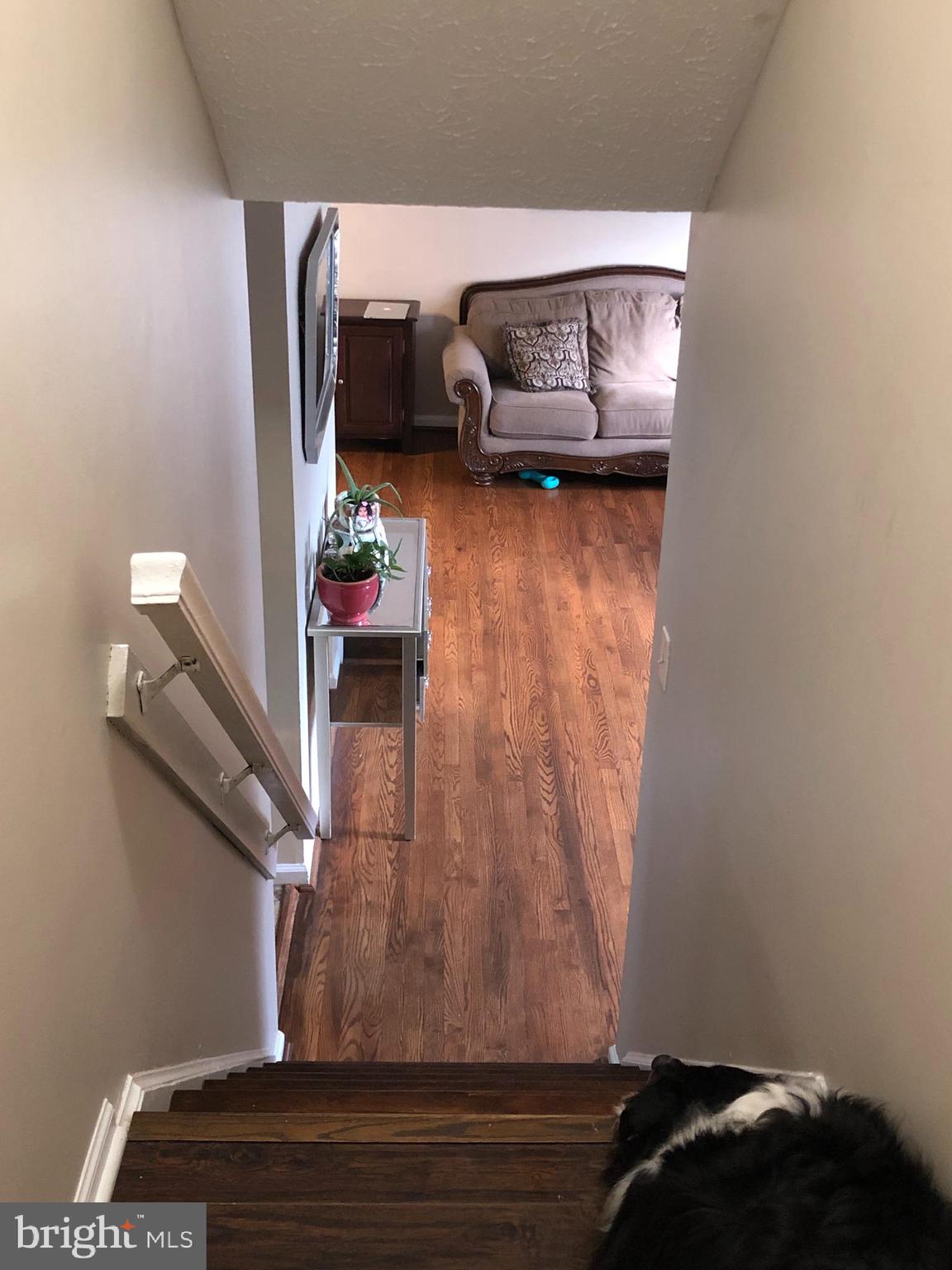 HILLCREST KNOLLS - Residential