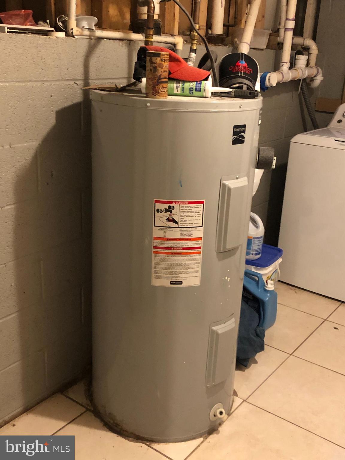 HILLCREST KNOLLS - Residential