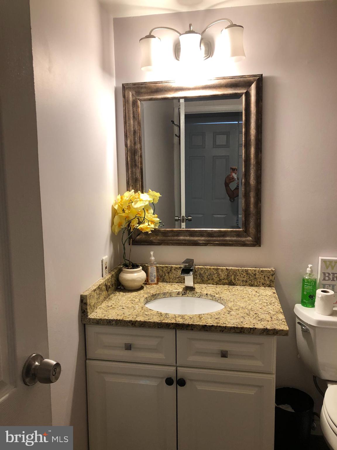 HILLCREST KNOLLS - Residential