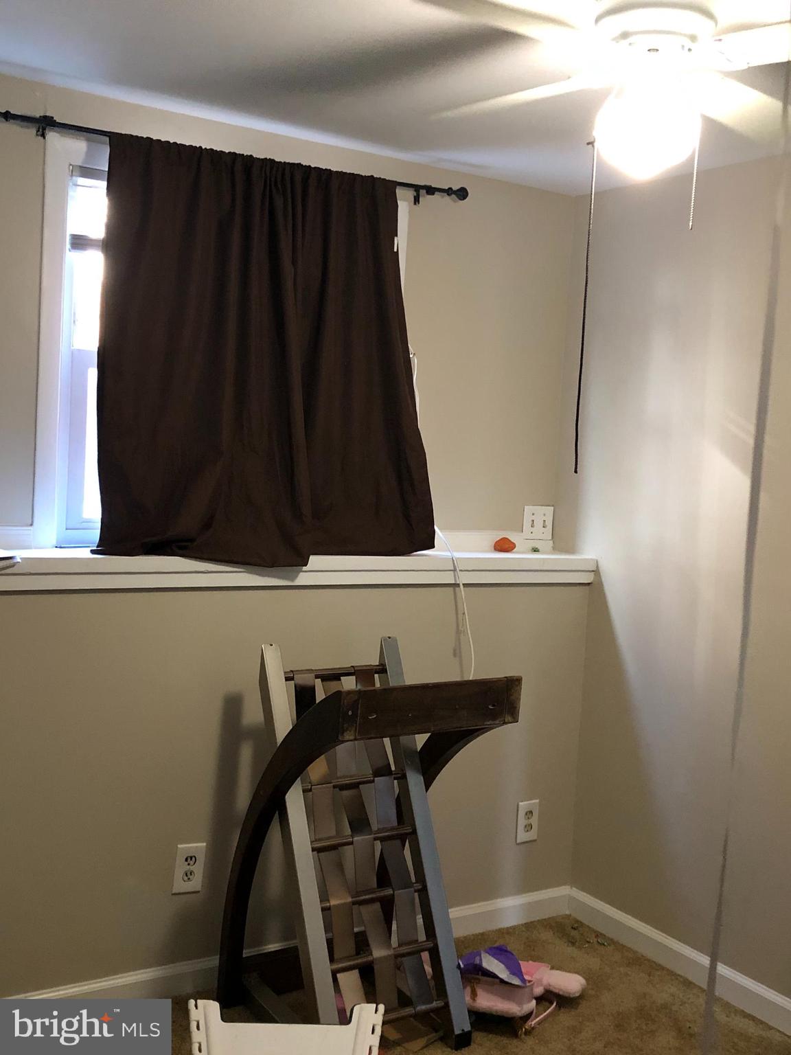 HILLCREST KNOLLS - Residential