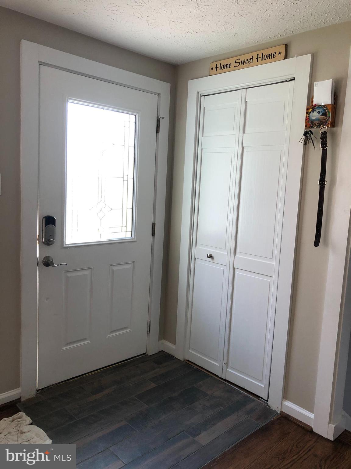 HILLCREST KNOLLS - Residential