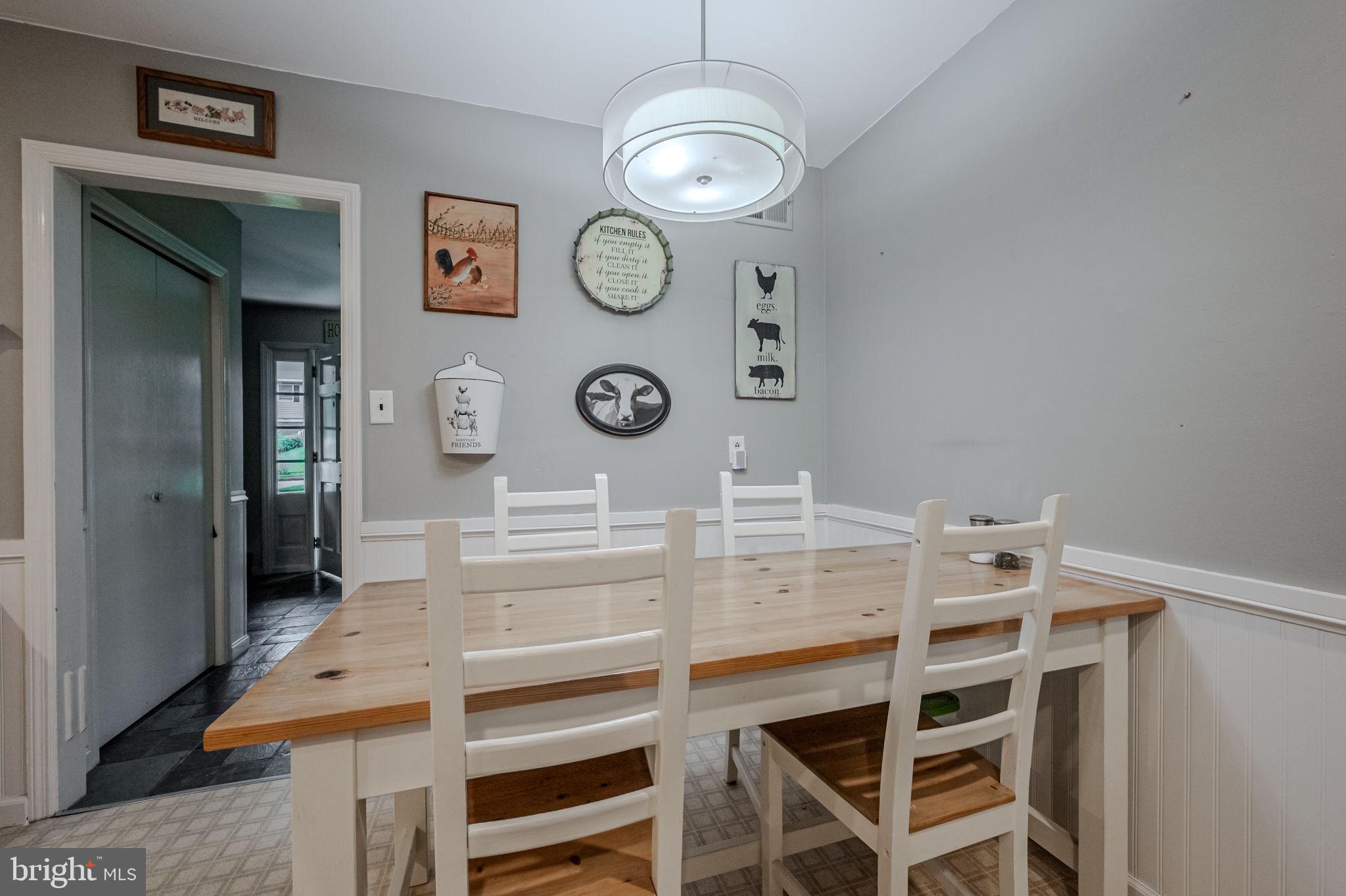 DEACONS WALK - Residential