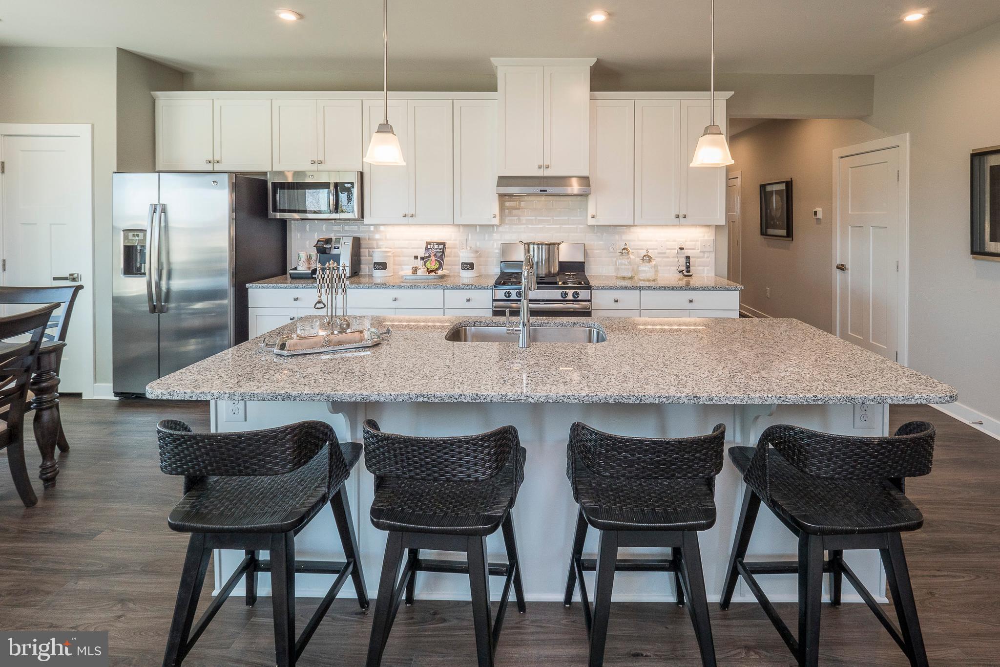 HERITAGE WOODS - Residential