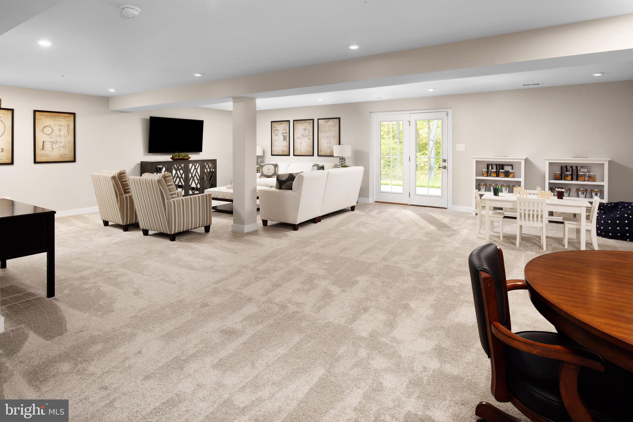 HERITAGE WOODS - Residential