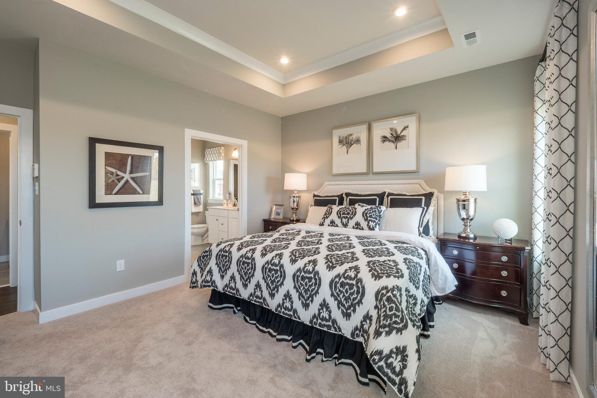 HERITAGE WOODS - Residential