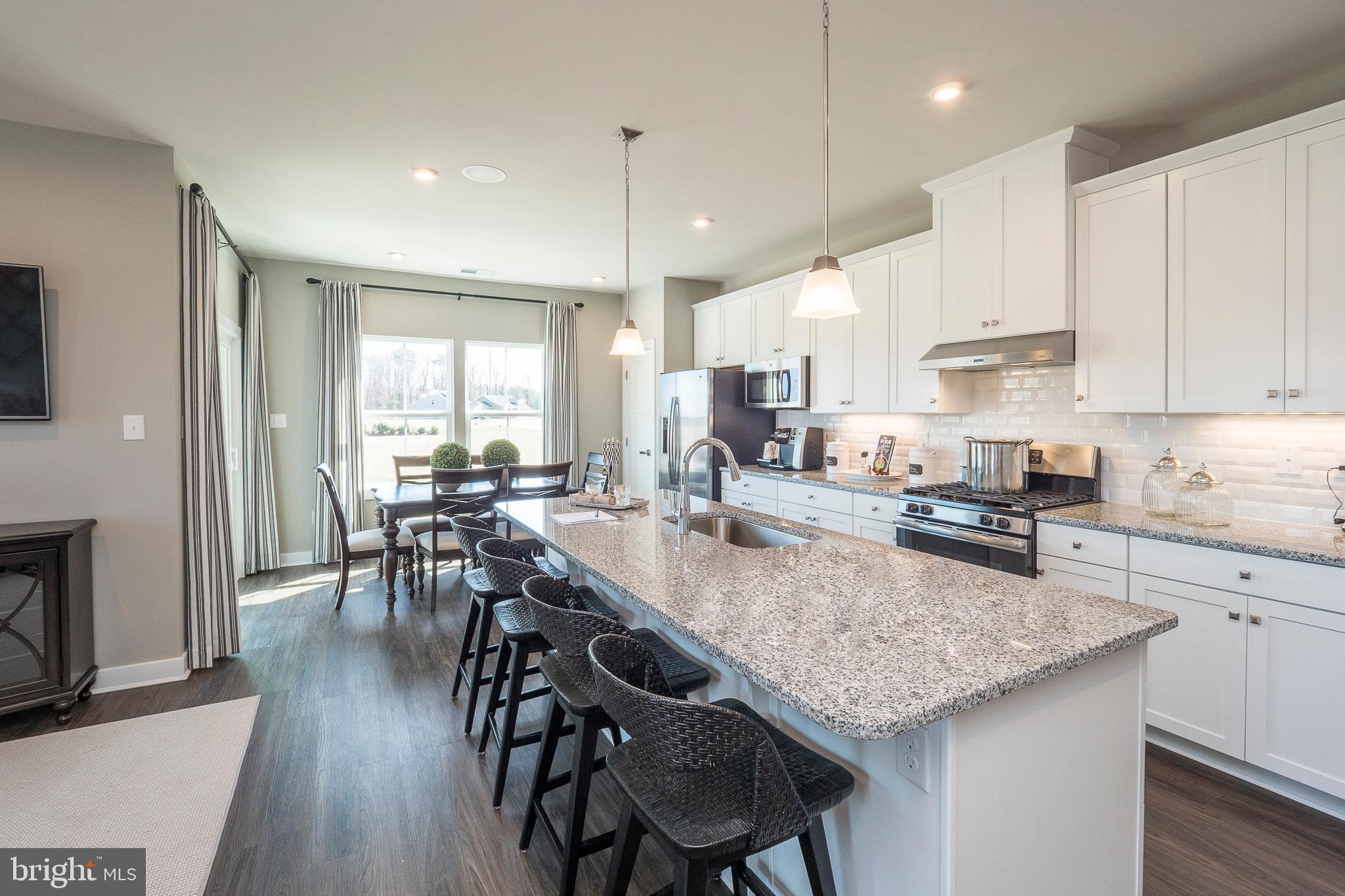 HERITAGE WOODS - Residential