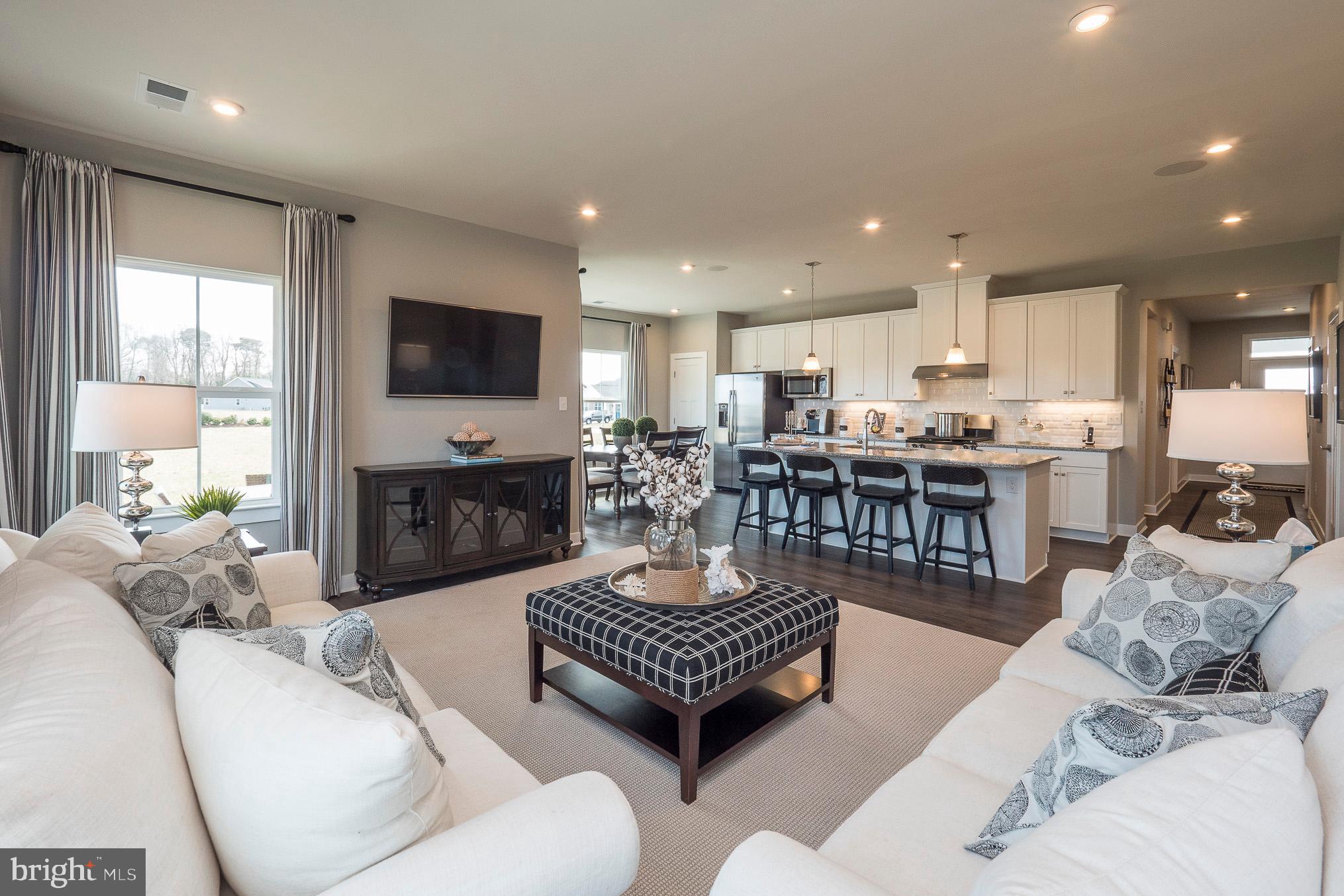 HERITAGE WOODS - Residential